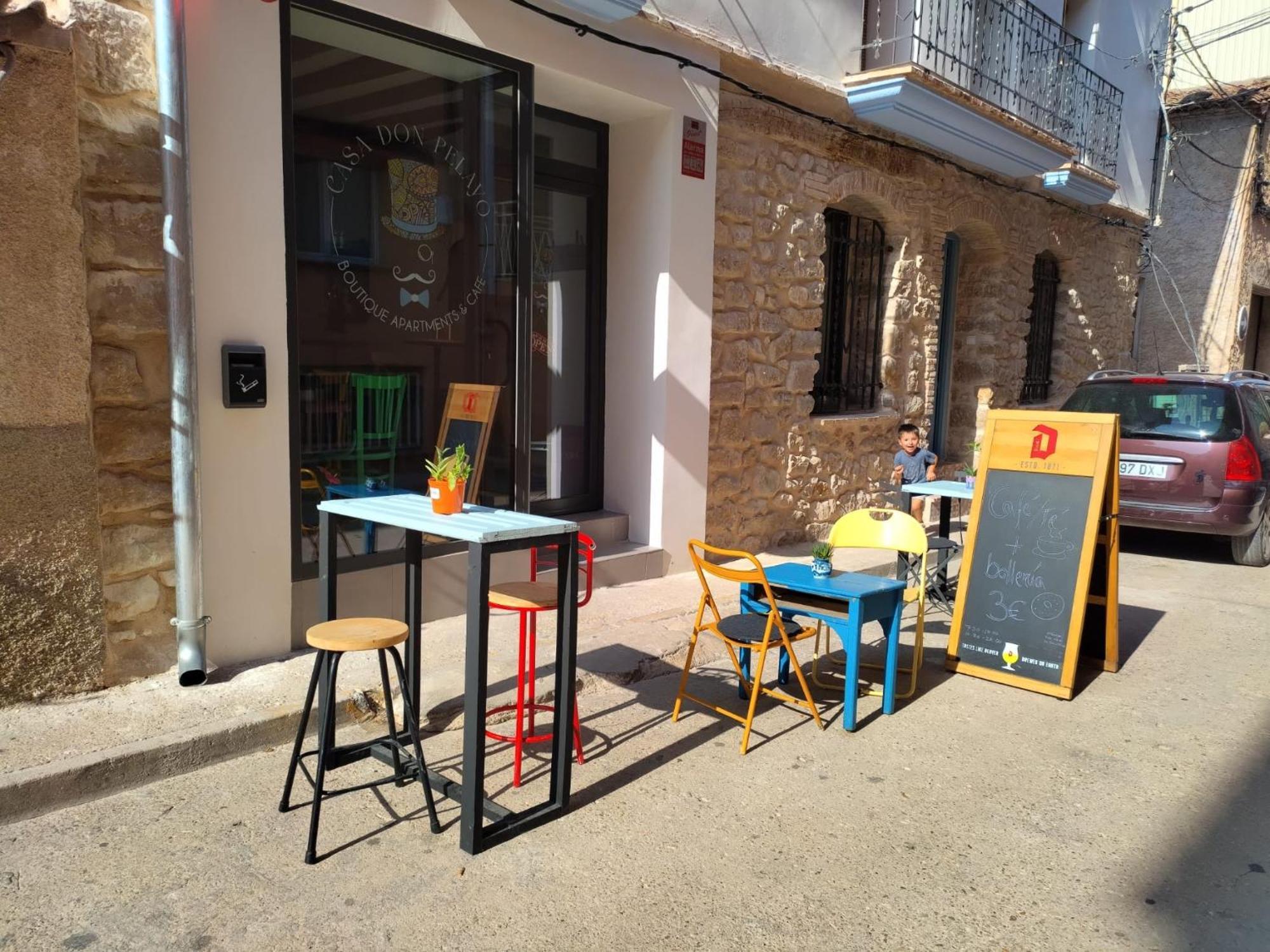 Casa Don Pelayo Boutique Apartments & Cafe Valderrobres Ngoại thất bức ảnh